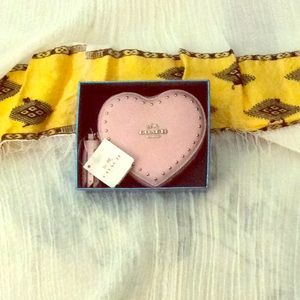 COACH Heart Change Case
